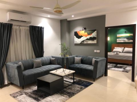 Cube 2 Floor murre facing fully furnished apartment Bahria enclave Islamabad
